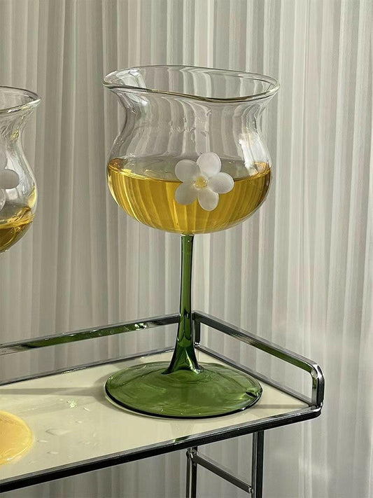 Green Daisy Wine Glass