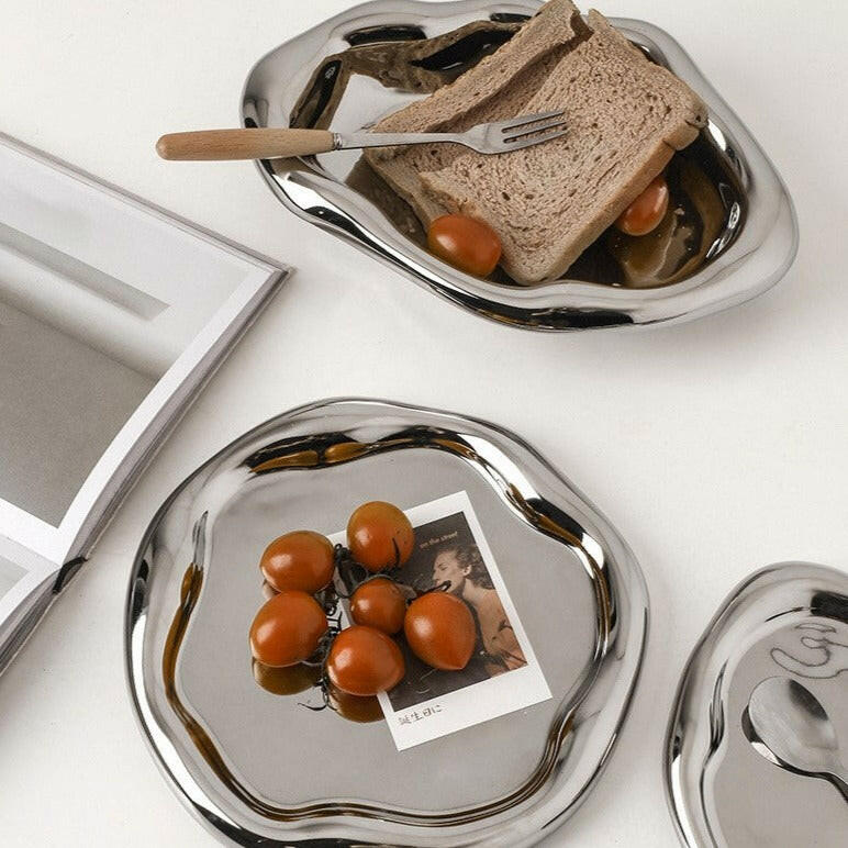 Silver plating ceramic tray with food